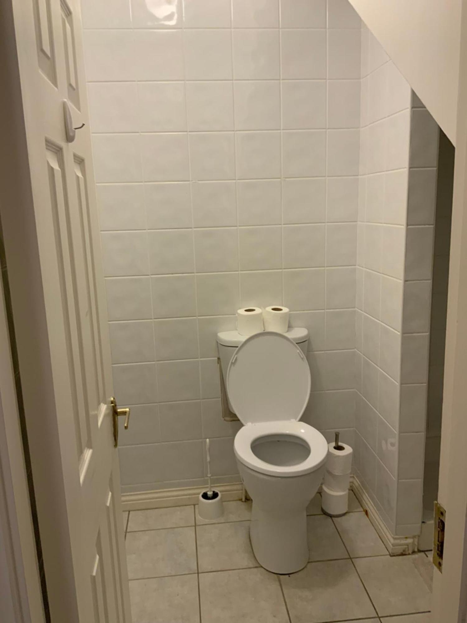 גלוואיי Quite And Cozy 2 Bedroom Apartment מראה חיצוני תמונה