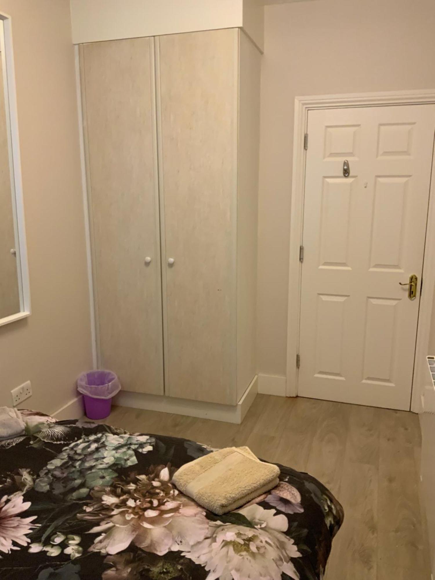 גלוואיי Quite And Cozy 2 Bedroom Apartment מראה חיצוני תמונה